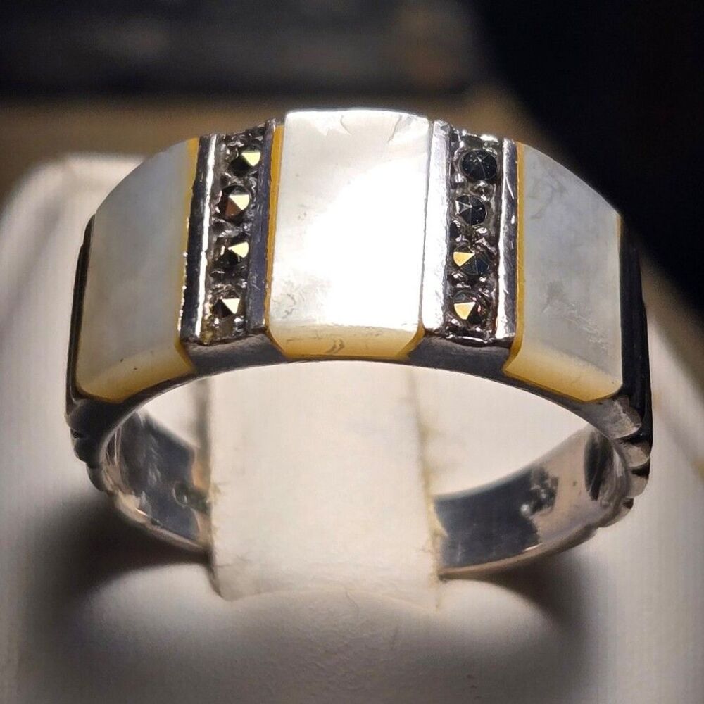 Three Panel Mother of Pearl vintage sterling silver ring sz 8.5
